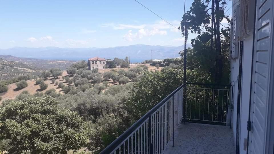 Vacation House Dionysia Villa Aigio Exterior photo
